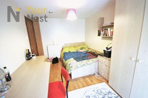 Bedroom- click for photo gallery